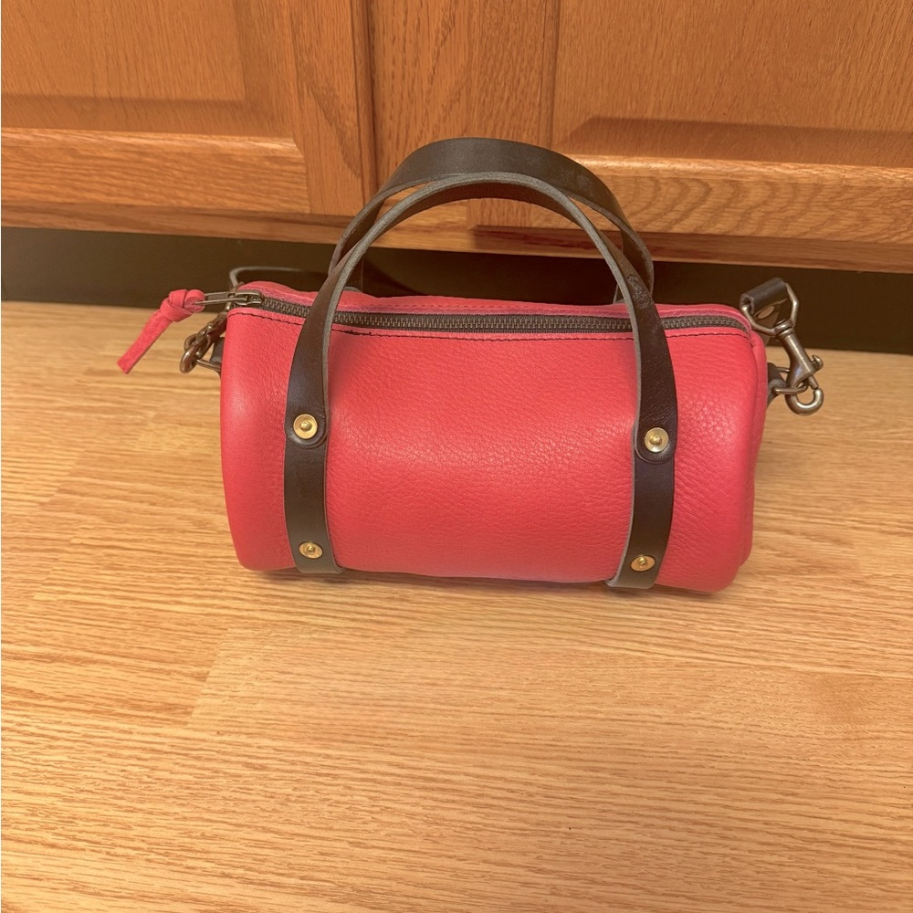 Elegant Pink Leather Handbag